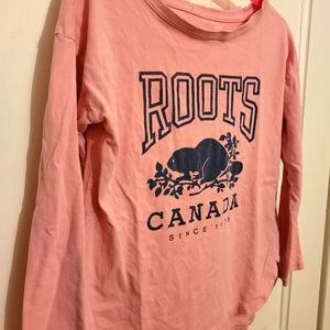 💰3 for $30. Roots long sleeve t-shirt. Size 5-6. Fits large.
